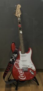 Coca-Cola / Guitar Fender Squier Image