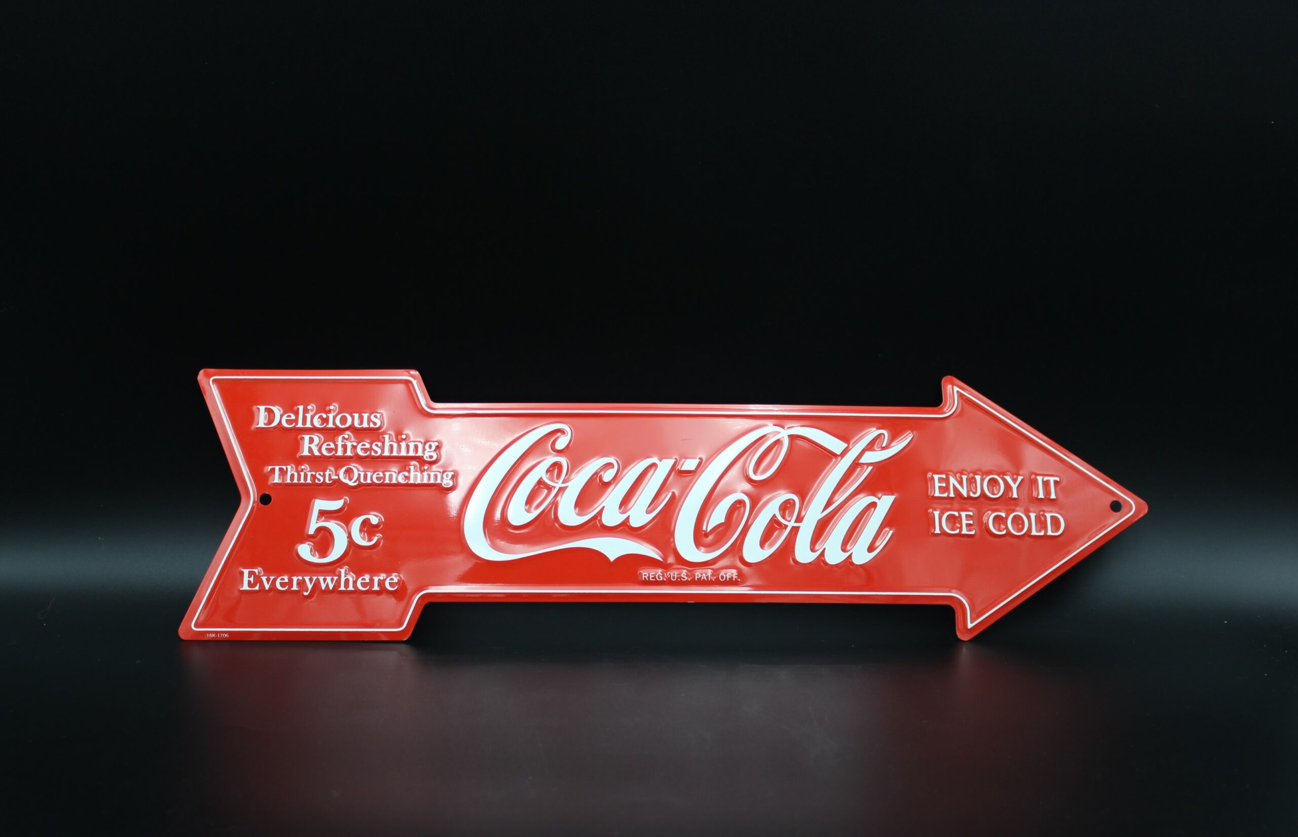 Coca-Cola / Metal Sign / Coca-Cola Arrow Image