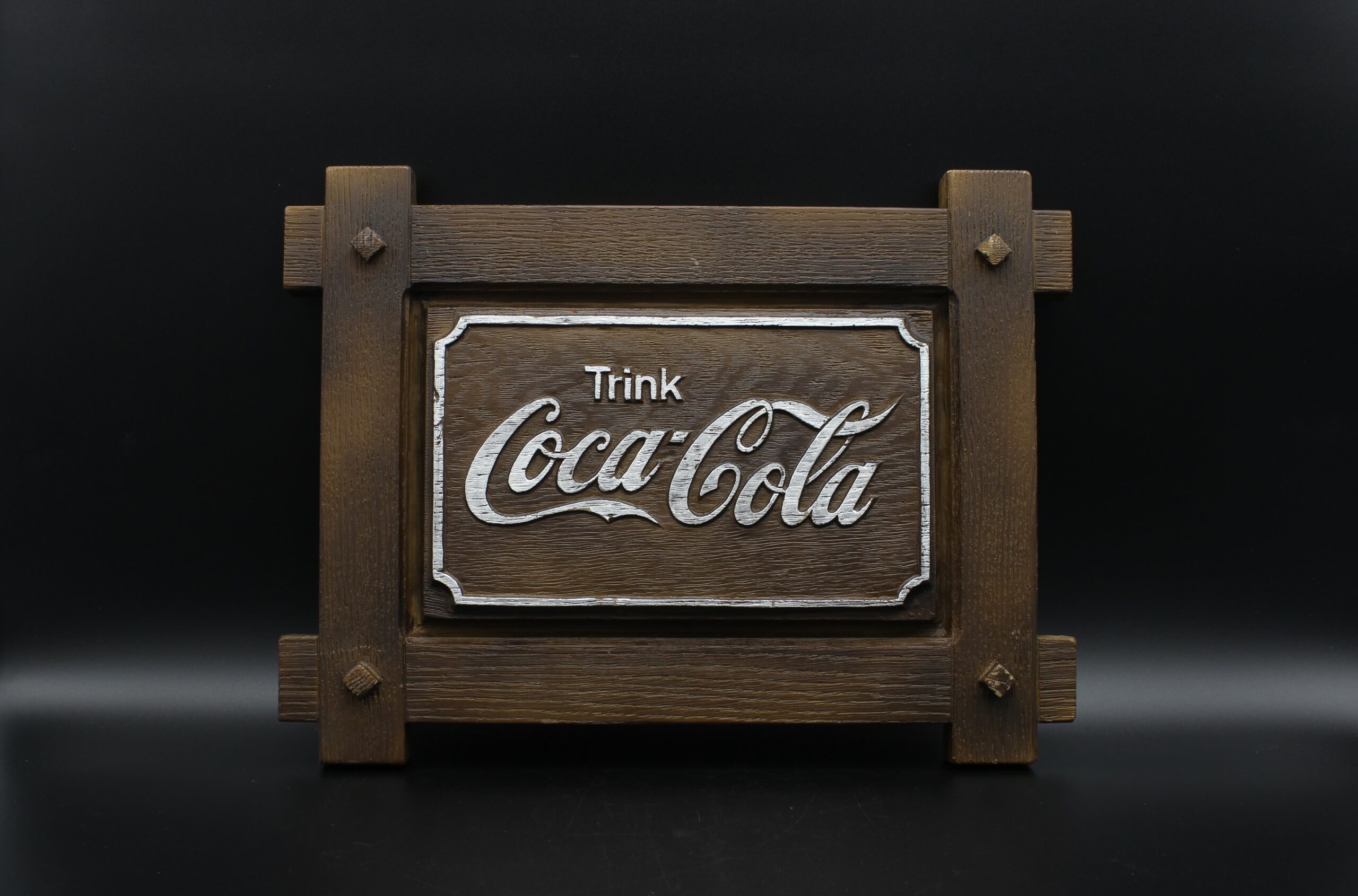 Coca-Cola / Plastic Sign / Wood Optic / Trink Coca-Cola Image