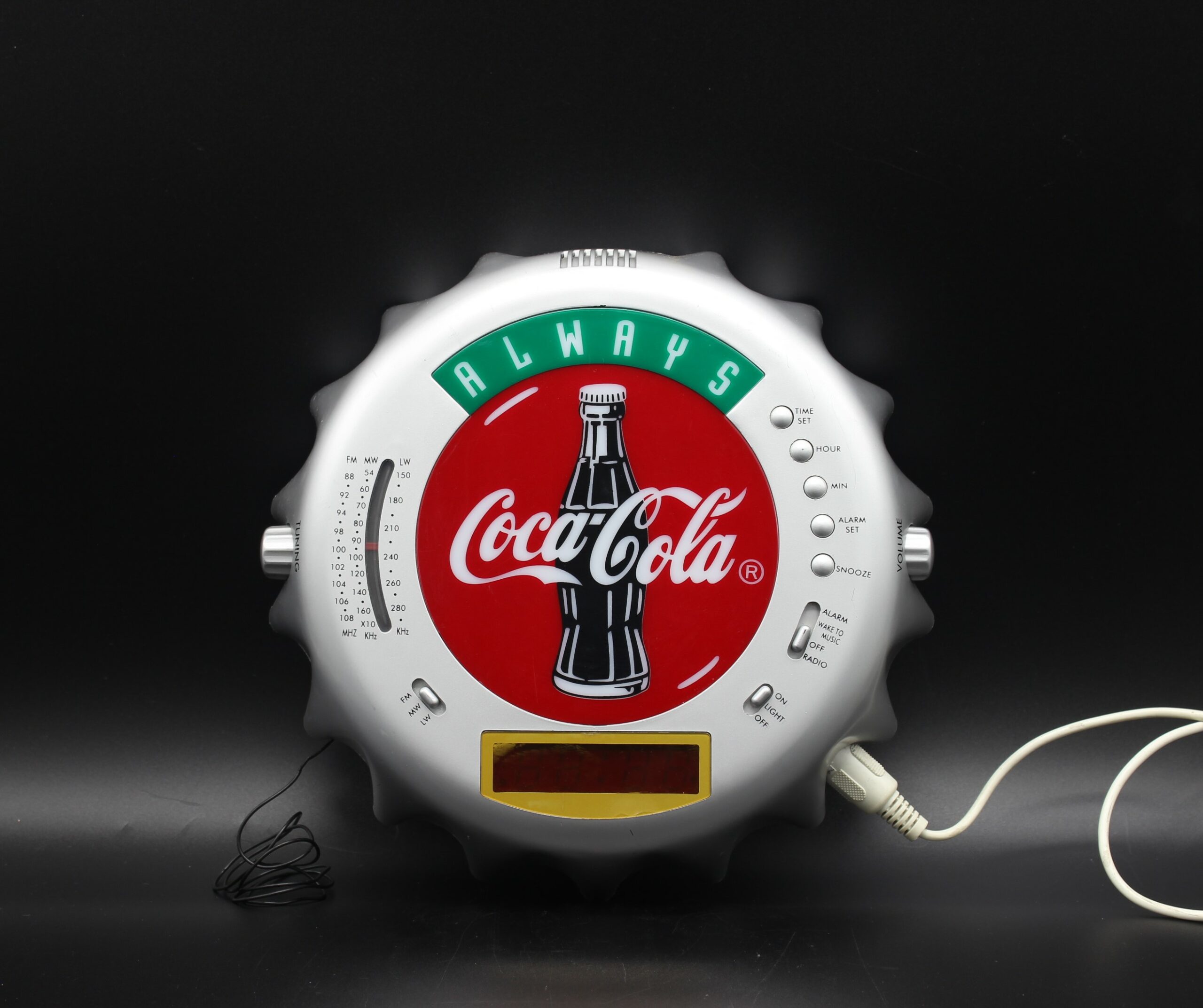 Coca-Cola / Crown Cap Clock Radio Image