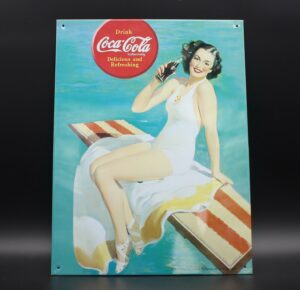 Coca-Cola / Metal Sign / Delicious And Refreshing Image