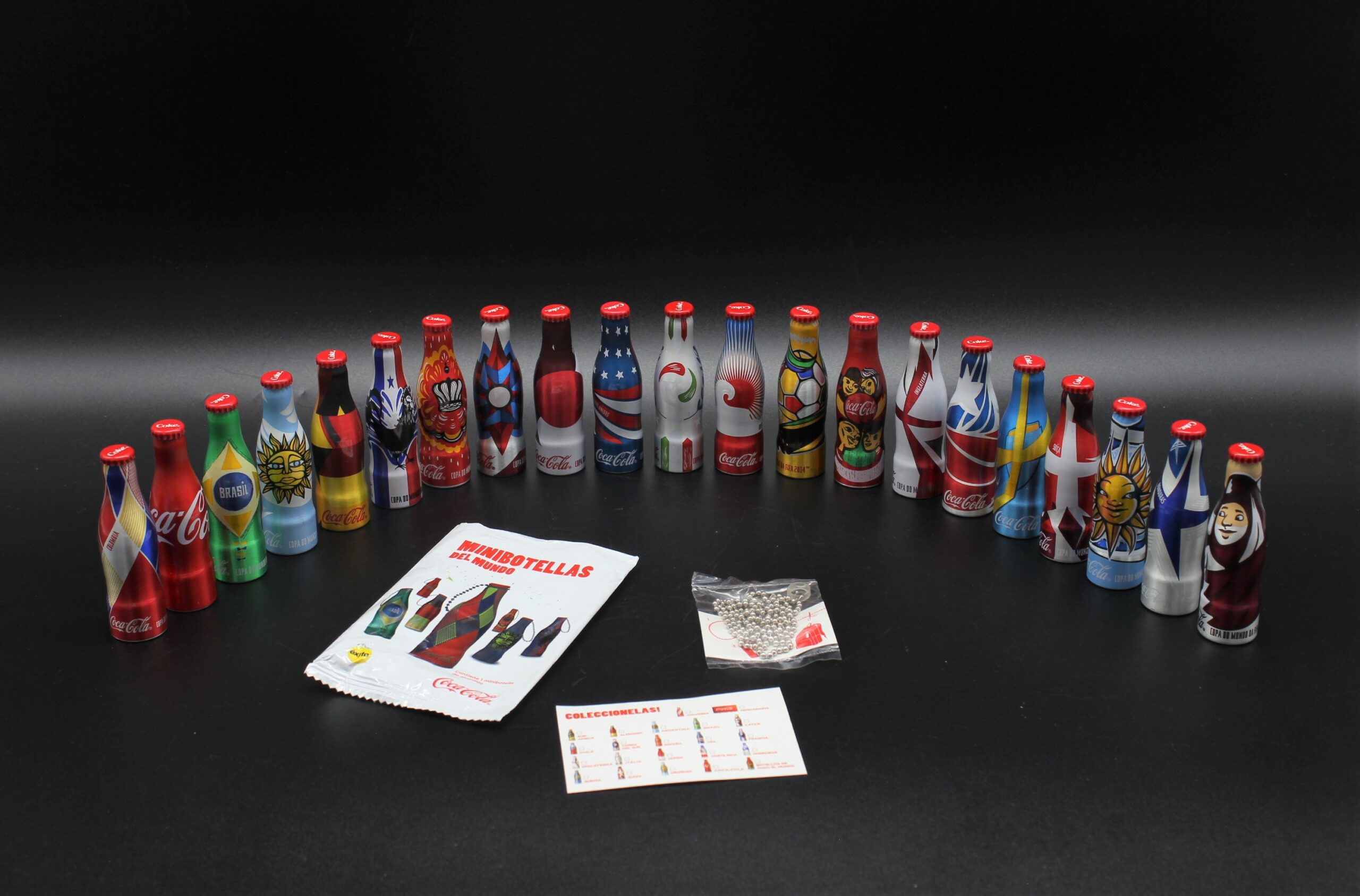 Coca-Cola / Mini Aluminium Bottles FIFA 2014 Set Of 21 Image