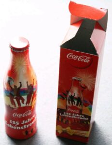 Coca-Cola Aluminium Bottle 125 Jahre Lebensfreude Box Image