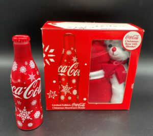 Coca-Cola / Christmas / Box With Bottle, Bear & Blanket Image