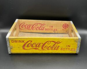 Coca-Cola / Wood Crate / Yellow Image