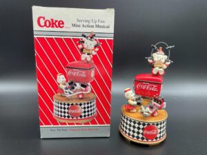 Coca-Cola / Serving Up Fun / Mini Action Musical Image