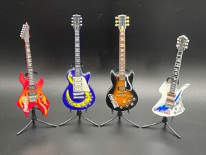 Coca-Cola / Miniature Guitars / Set Of 4 Image