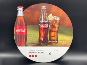 Coca-Cola / Advertising Sign / Geniesse Die Eiskalte Erfrischung Image