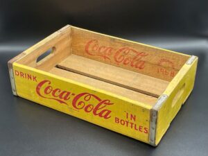 Coca-Cola / Wood Crate / Yellow Image