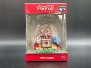 Coca-Cola / Mini Clock / Picnic Image