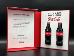 Coca-Cola / Friendship Book / Libro De Amigos / Edition 2016 Image