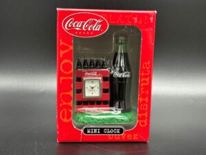 Coca-Cola / Collectibles Mini Clock / Crates & Bottle Image