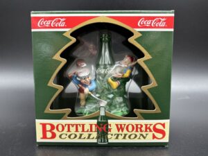 Coca-Cola / Brand Ornaments / Bottling Works Collection / Ice Sculpturing Image