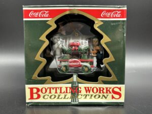 Coca-Cola / Brand Ornaments / Bottling Works Collection / Barrel Of Bears Image