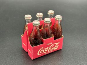 Coca-Cola / Mini Bottles / 6 Pack Paper Carrier Image