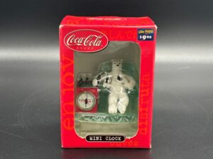 Coca-Cola / Mini Clock / Polar Bear & Cubs Image