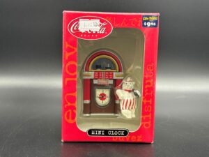 Coca-Cola / Mini Clock / Polar Bear Waiter & Jukebox Image