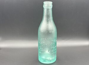 Coca-Cola / Stright Sided Glass Bottle Image