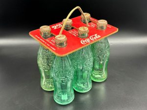 Coca-Cola / Masonite Bottle Carrier / 6 Bottles 25c Plus Deposit Image