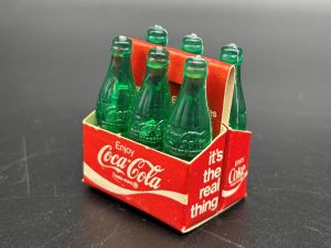 Coca-Cola / Mini Bottles / 6 Pack Paper Carrier / Green Bottles Image