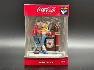 Coca-Cola / Mini Clock / Dancing Couple With Jukebox Image