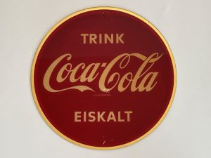 Coca-Cola / Trink Coca-Cola Eiskalt / Glass Sign Image