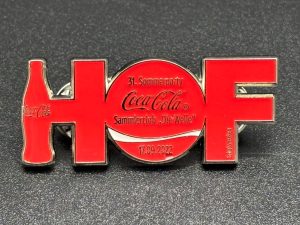 Coca-Cola / Collectors Club / Die Welle / 2022 / Pin Image