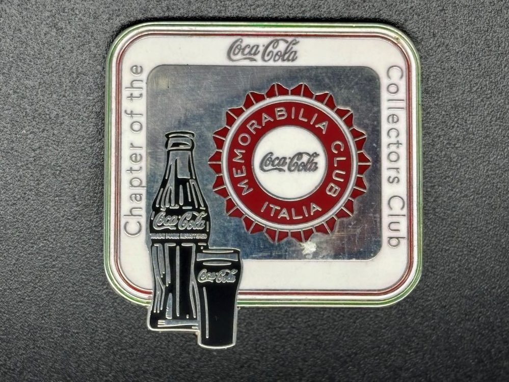 Coca-Cola / Memorabilia Club Italia / Pin Image