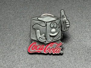 Coca-Cola / Ice Cube / Pin Image