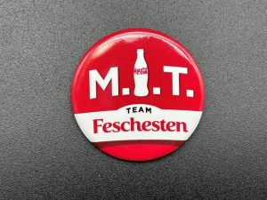 Coca-Cola / M.I.T. Team Feschesten / Button Pin Image