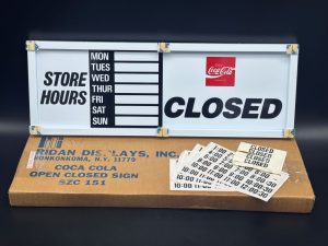 Coca-Cola / Open Closed Sign Image