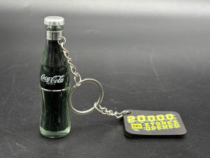 Coca-Cola / Dollar General / 20000 Stores Opened / Key Chain Image