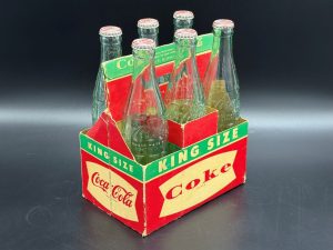 Coca-Cola / 6 Pack Cardboard Carrier / King Size Image