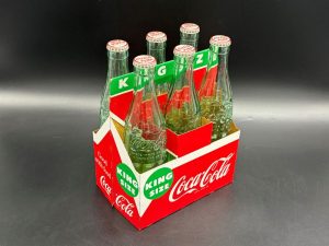 Coca-Cola / 6 Pack Cardboard Carrier / King Size Image