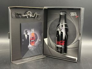 Coca-Cola Zero / Skyfall / Box With Chain Image